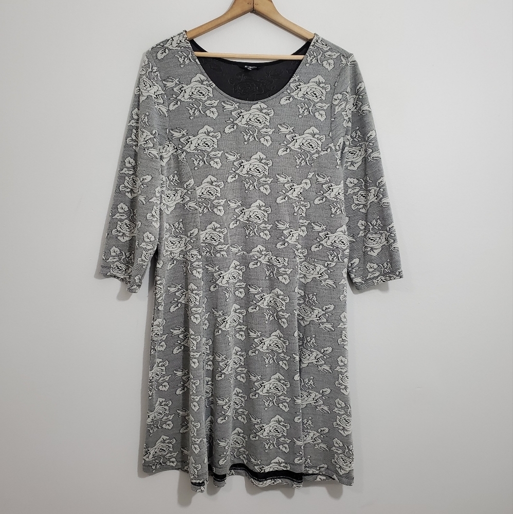 BB Dakota Gray Print Floral A-Line Dress